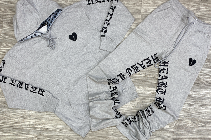Focus- heartless stacked sweatsuits (grey)
