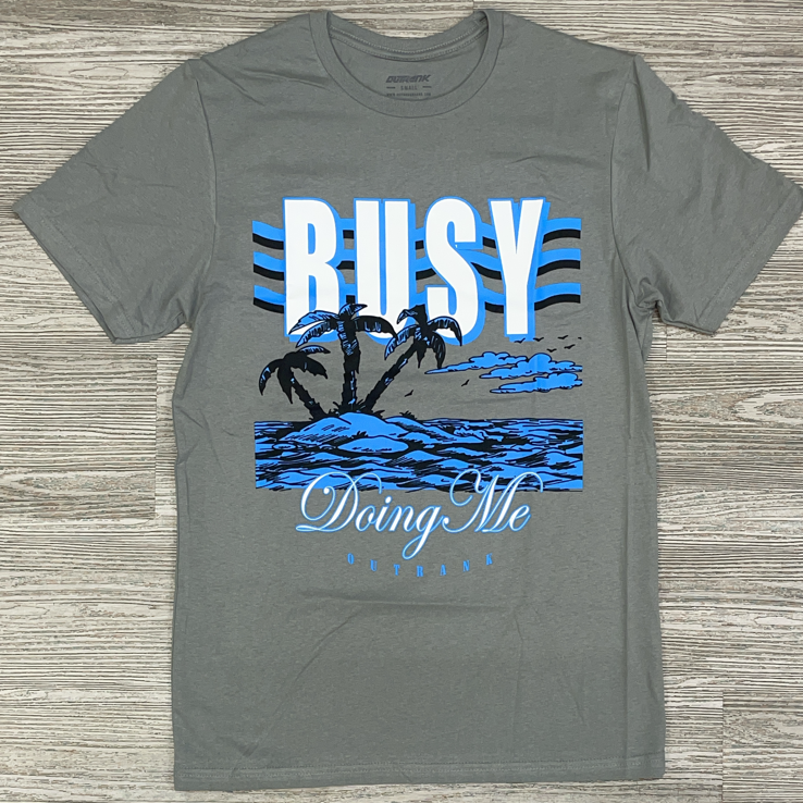 Outrank-busy doing me ss tee
