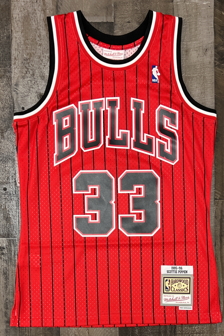 Mitchell & Ness- Swingman Jersey Bulls 95 Scottie Pippen