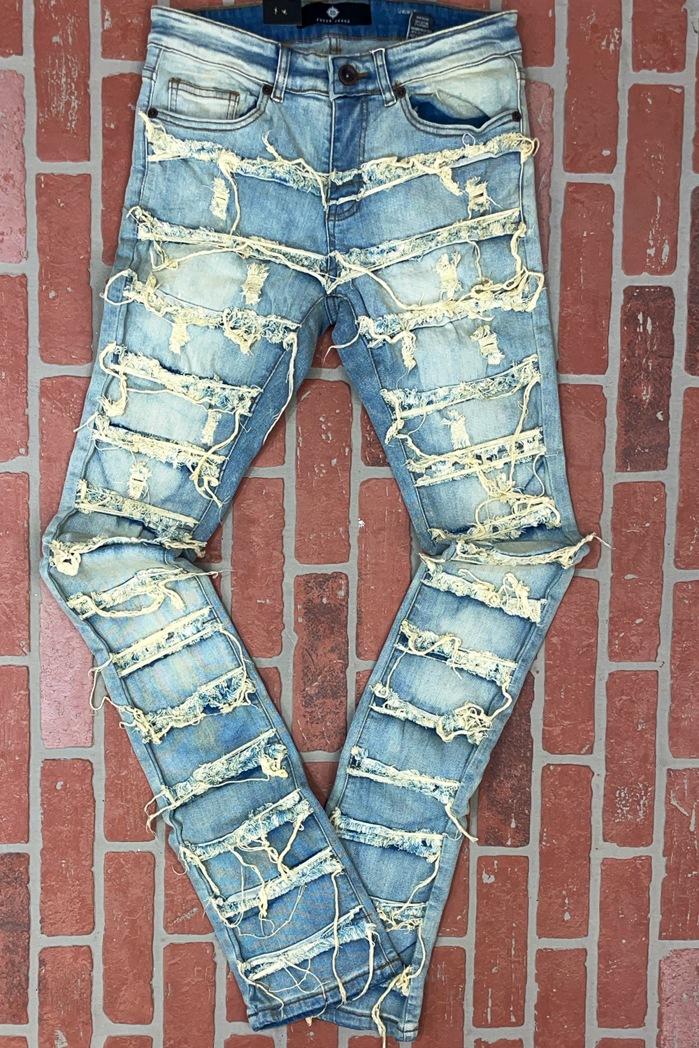 Focus- ripped stacked denim jeans (vintage)