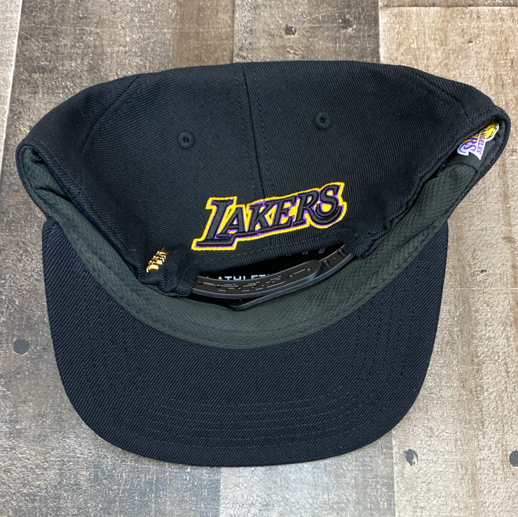 
                  
                    Pro max- Lakers SnapBack
                  
                