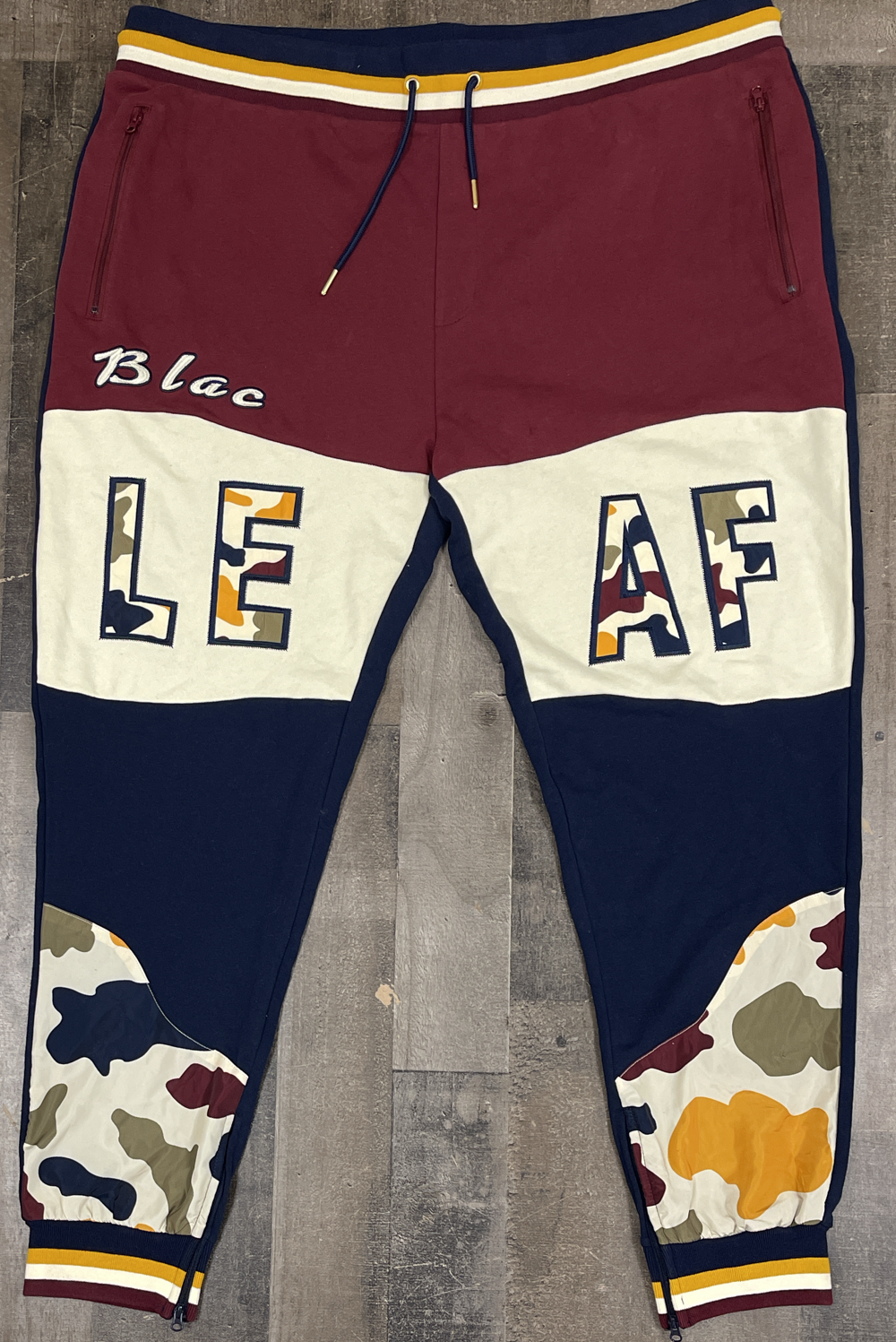 Blac Leaf- wavy fleece jogger pants