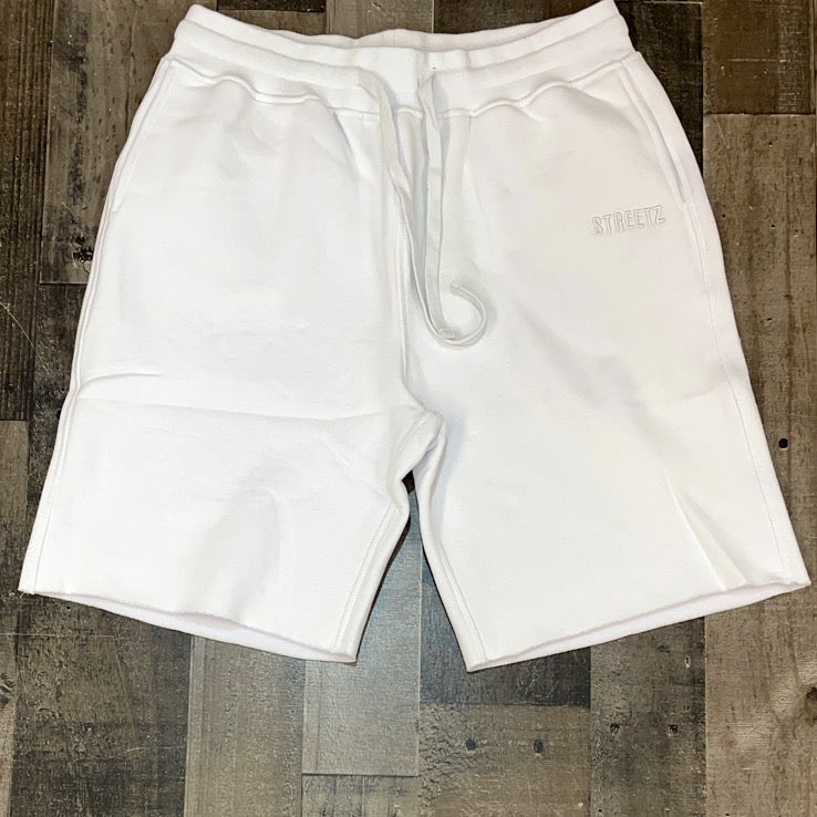 Streetz iz watchin- streetz sweat shorts (white)