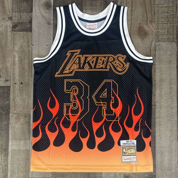 Power 106 в X: «These In-N-Out themed Lakers jerseys are FIRE