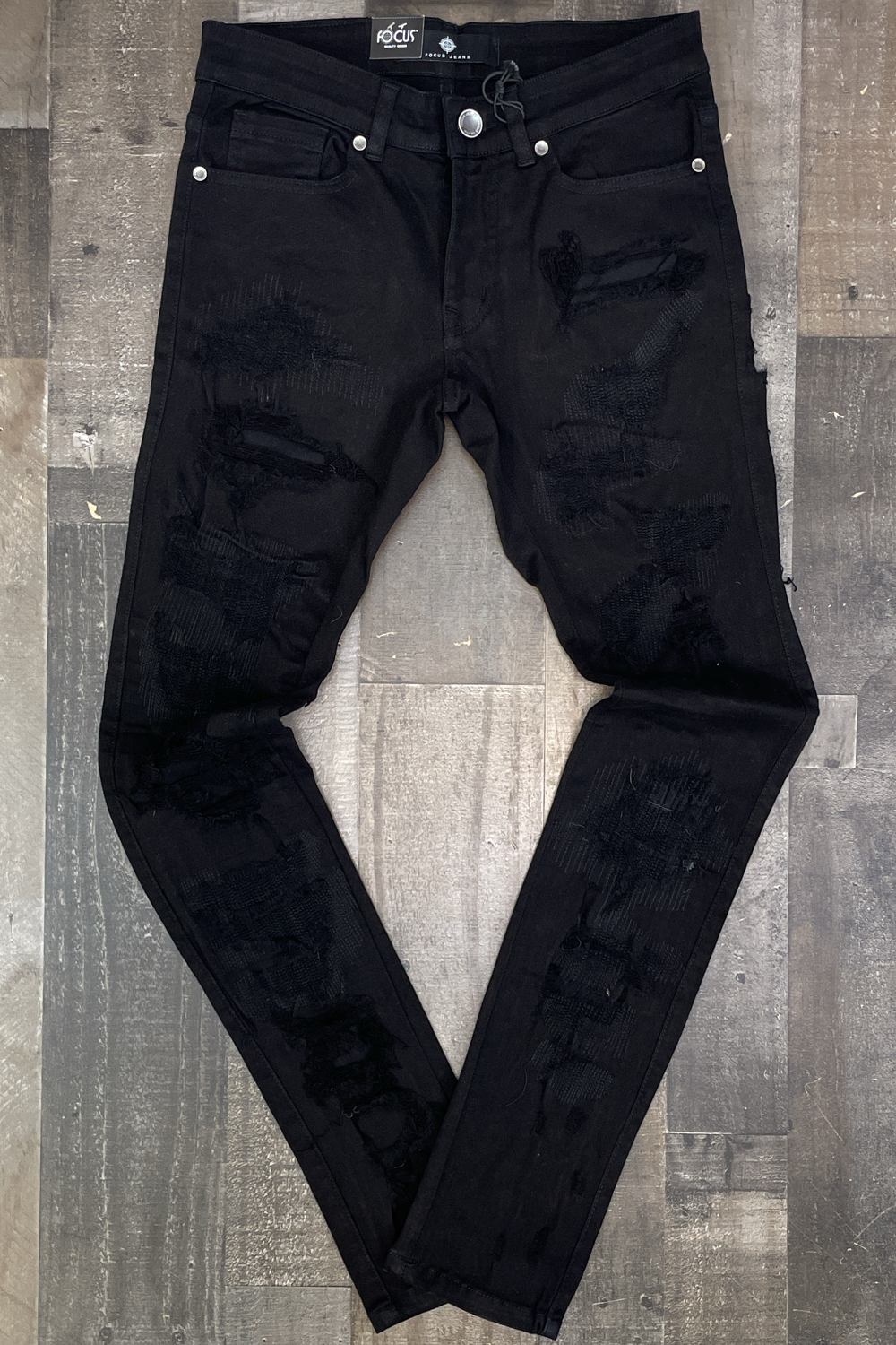 Focus- heavy distressed w/emb stitch denim jeans (Jet black)
