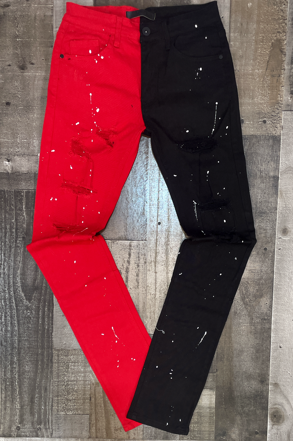 KDNK - stacked paint splattered contrast jeans (black/red)